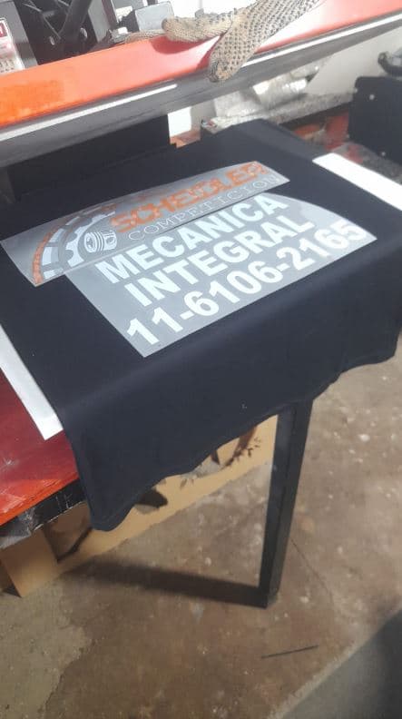 ESTAMPADO Y SUBLIMADO EN PRENDAS - Imagen 2