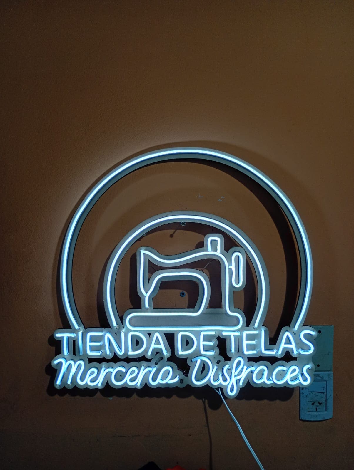 CARTEL NEON DECORATIVO PERSONALIZADO - Imagen 2